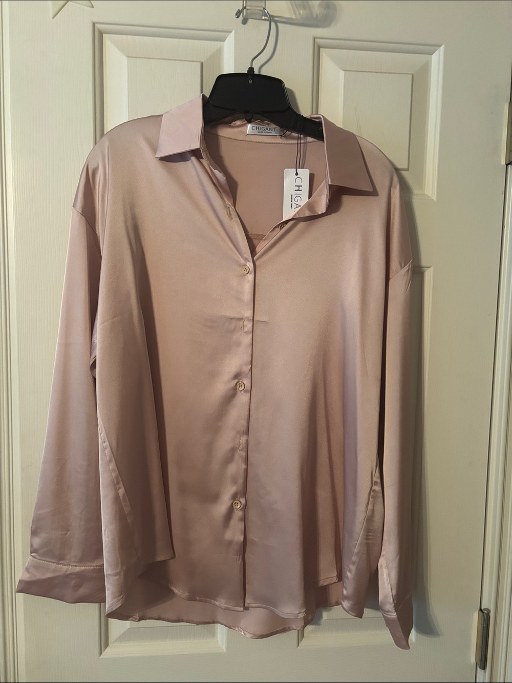 Chigant Button-Up Shirt in Light tan
